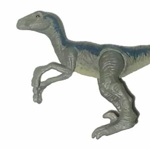 Jurassic Park Figure - Velociraptor Fml72 Dinosaur (Amblin)